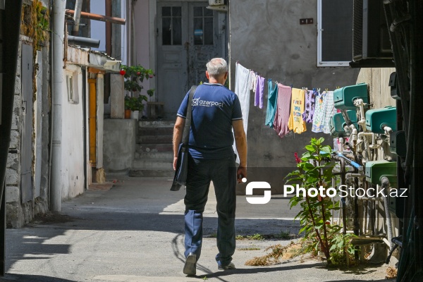 Dəbdən düşməyən peşə: “Poçtalyonun bir günü”