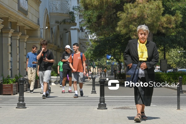 Dəbdən düşməyən peşə: “Poçtalyonun bir günü”