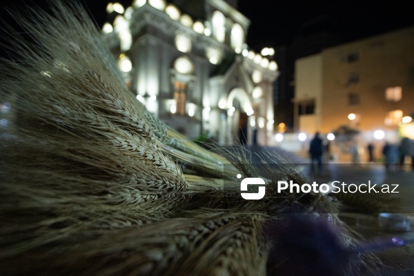 Müqəddəs Mürdaşıyan Zənənlər Kafedral kilsəsində qeyd olunan Pasxa bayramı