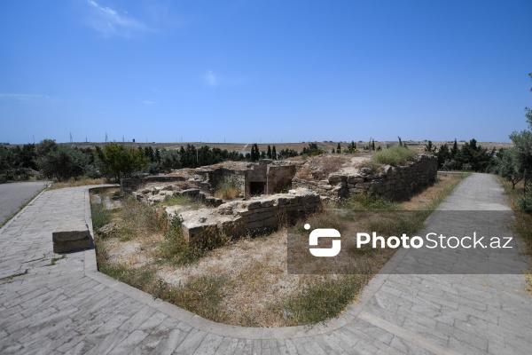 Qala kəndində yerləşən tarixi “Qum hamamı”