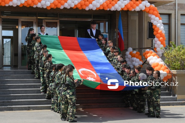 Qala qəsəbəsindəki 216 nömrəli tam orta məktəbdə “Son zəng”