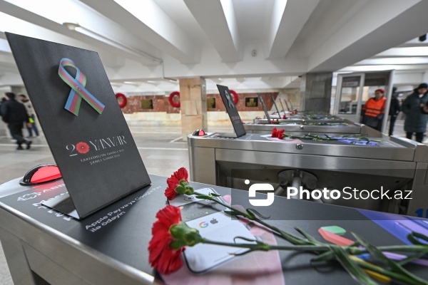 20 Yanvar şəhidlərinin xatirəsi metronun “20 Yanvar” stansiyasında anılıb