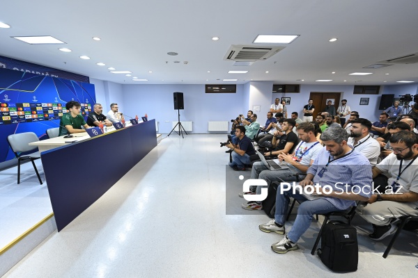 "Qarabağ"ın "Dinamo” ilə baş tutacaq oyundan öncəki mətbuat konfransı və komandanın açıq məşqi