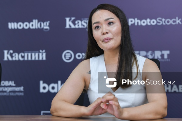 Qazaxıstanlı bloqer Aiymgül Berdenova