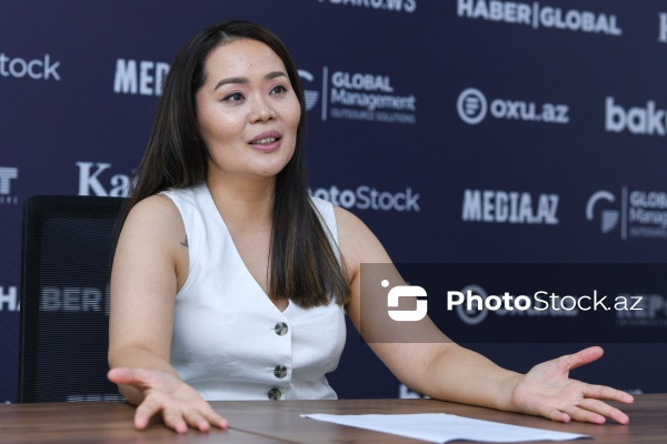 Qazaxıstanlı bloqer Aiymgül Berdenova