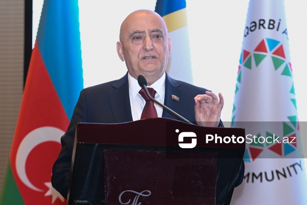 Musa Qasımlı - "Qərbi Azərbaycana qayıdış: milli ideyanın yeni mərhələsi kimi” mövzusunda I beynəlxalq elmi konfransda