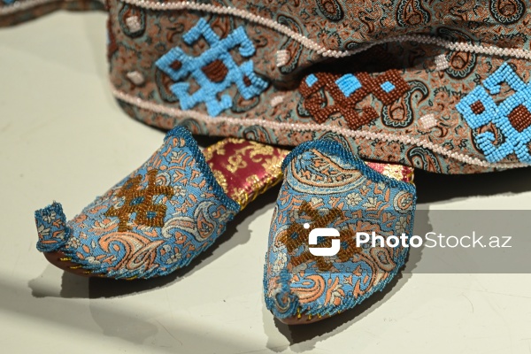 “Qərbi azərbaycanlıların milli geyim irsi” adlı sərgi