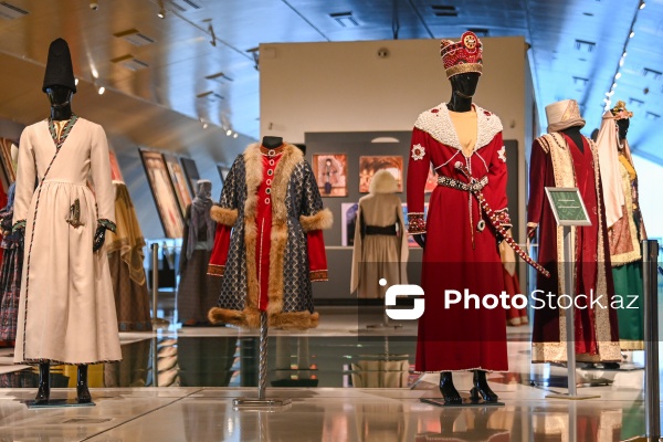 “Qərbi azərbaycanlıların milli geyim irsi” adlı sərgi