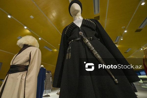 “Qərbi azərbaycanlıların milli geyim irsi” adlı sərgi