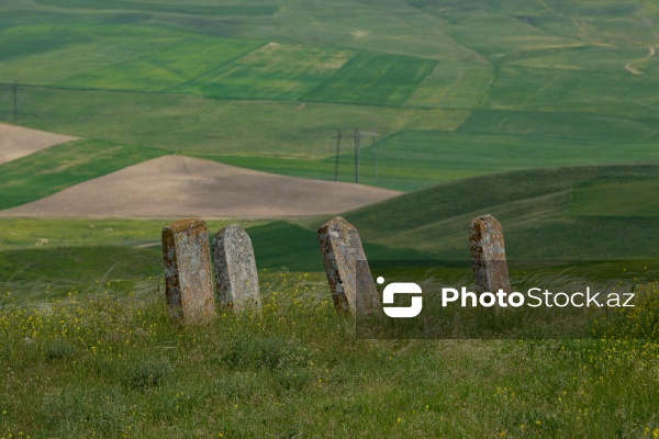 Qobustan rayonunda yerləşən qədim qəbiristanlıq