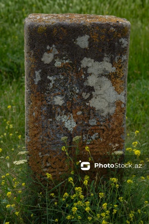 Qobustan rayonunda yerləşən qədim qəbiristanlıq