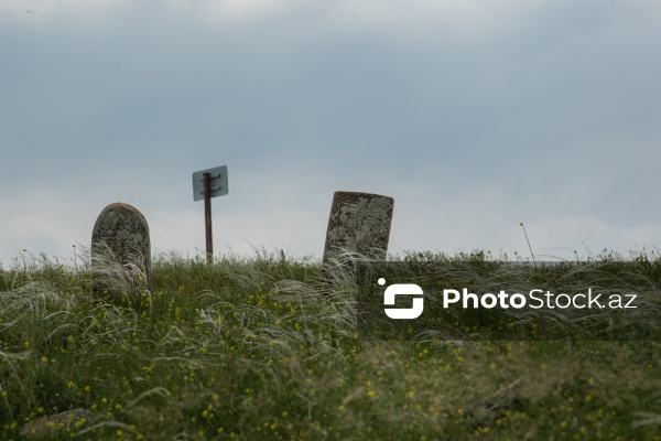 Qobustan rayonunda yerləşən qədim qəbiristanlıq