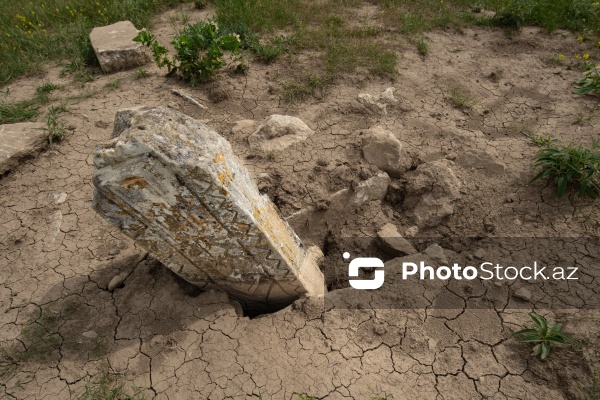 Qobustan rayonunda yerləşən qədim qəbiristanlıq