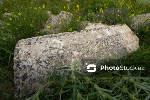 Qobustan rayonunda yerləşən qədim qəbiristanlıq