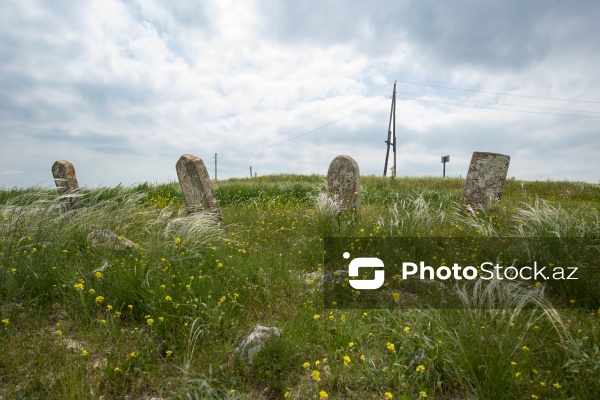 Qobustan rayonunda yerləşən qədim qəbiristanlıq
