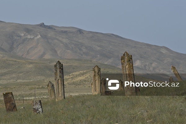 Qobustan rayonunun Qaracüzlü kənd qəbiristanlığı