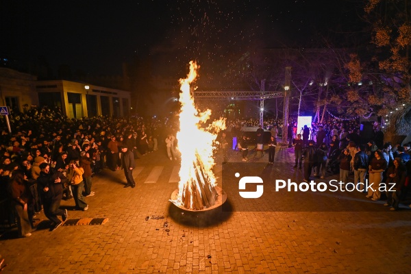 Qoşa Qala meydanında qeyd olunan İlaxır çərşənbə