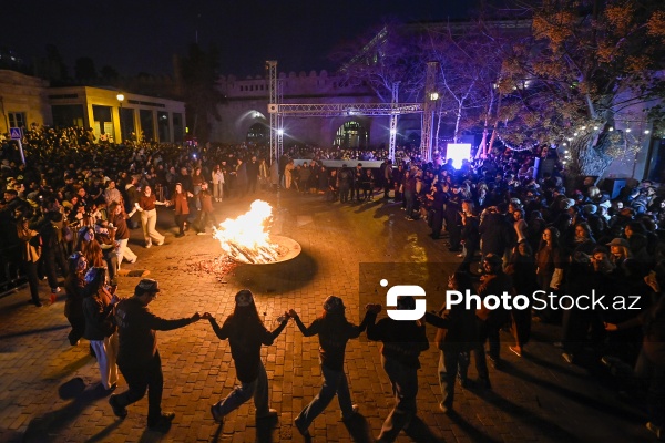 Qoşa Qala meydanında qeyd olunan İlaxır çərşənbə