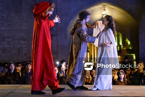 Qoşa Qala meydanında qeyd olunan İlaxır çərşənbə