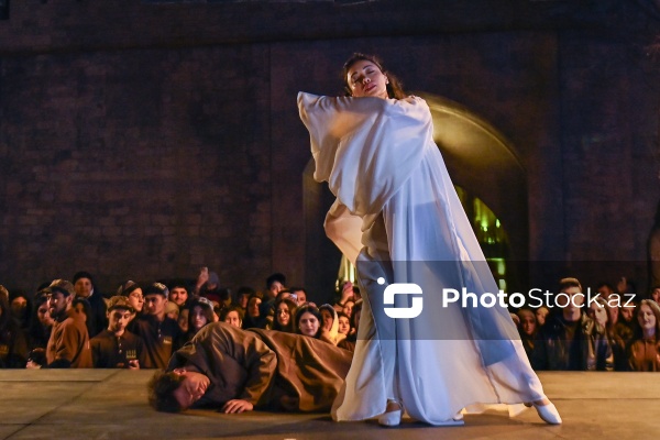 Qoşa Qala meydanında qeyd olunan İlaxır çərşənbə