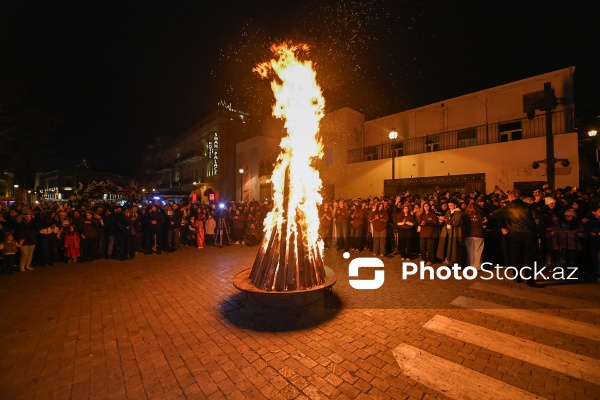 Qoşa Qala meydanında qeyd olunan İlaxır çərşənbə