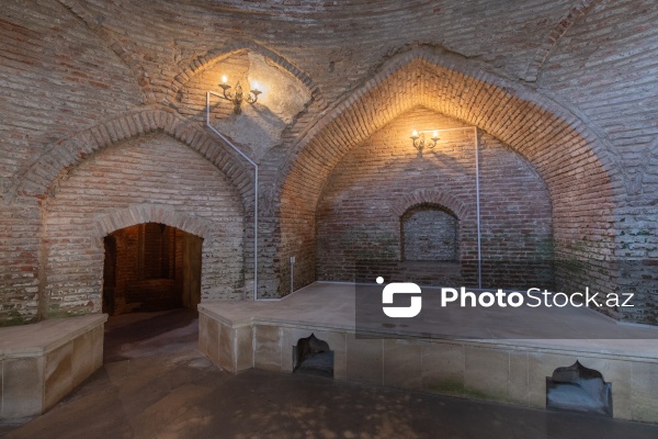 XIX əsrə aid nadir memarlıq nümunəsi olan "Hündür günbəzli hamam"