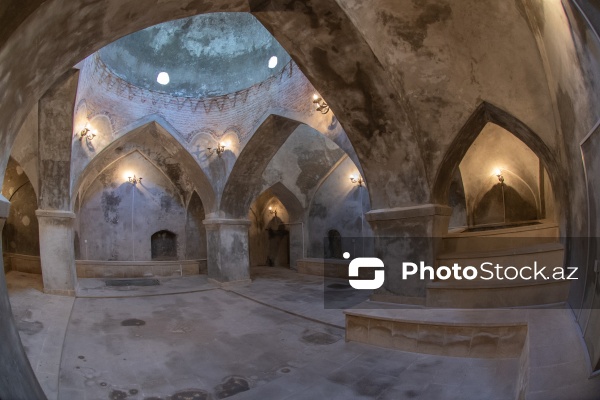 XIX əsrə aid nadir memarlıq nümunəsi olan "Hündür günbəzli hamam"