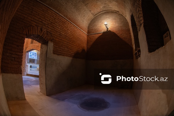 XIX əsrə aid nadir memarlıq nümunəsi olan "Hündür günbəzli hamam"