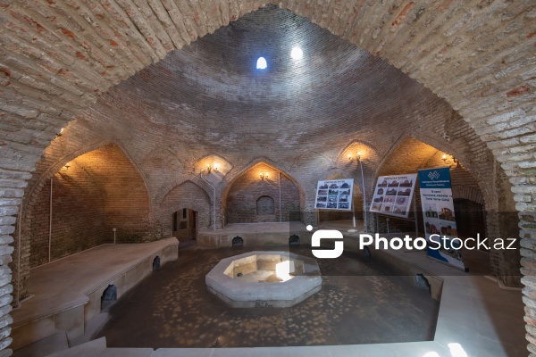 XIX əsrə aid nadir memarlıq nümunəsi olan "Hündür günbəzli hamam"