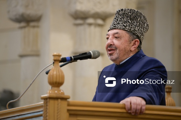 Qurban bayramı münasibətilə Əjdərbəy məscidində qılınan bayram namazı
