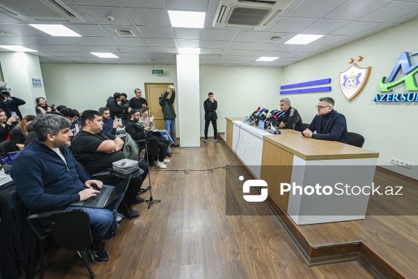 "Qarabağ" futbol komandasının baş məşqçisi Qurban Qurbanovun mətbuat konfransı