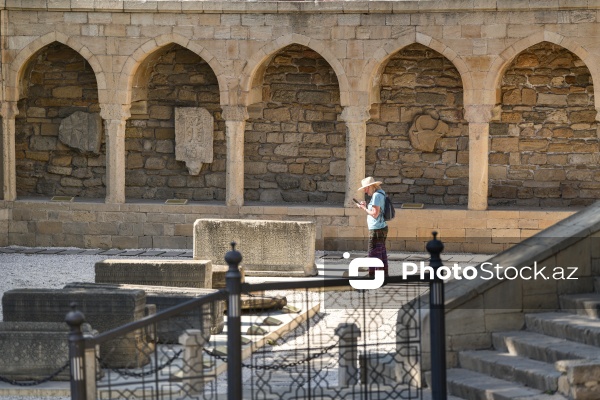 Turistlərin sevimli şəhərinə çevrilmiş paytaxt Bakı