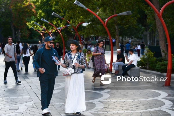 Turistlərin sevimli şəhərinə çevrilmiş paytaxt Bakı