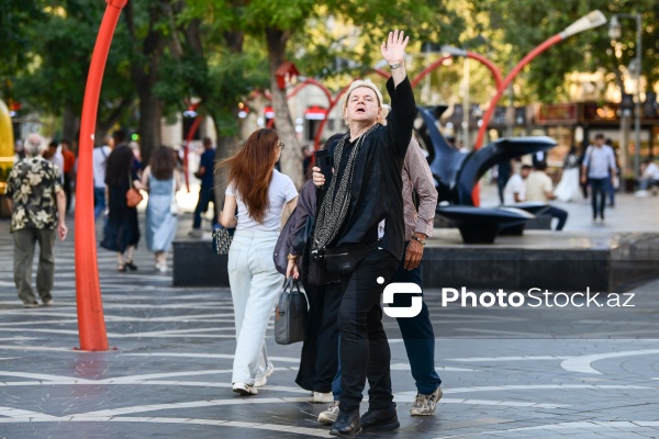 Turistlərin sevimli şəhərinə çevrilmiş paytaxt Bakı