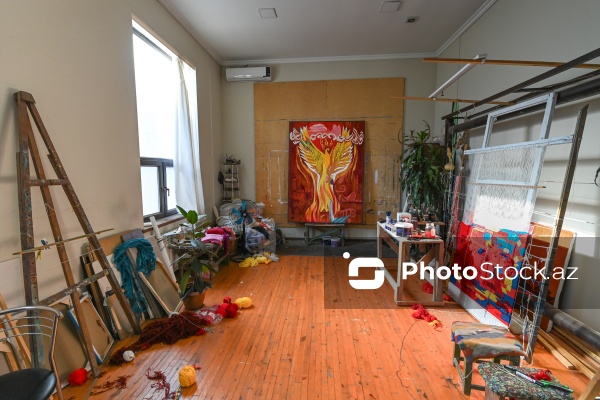 Qobelen ustası, Əməkdar rəssam Adil Şıxəliyev