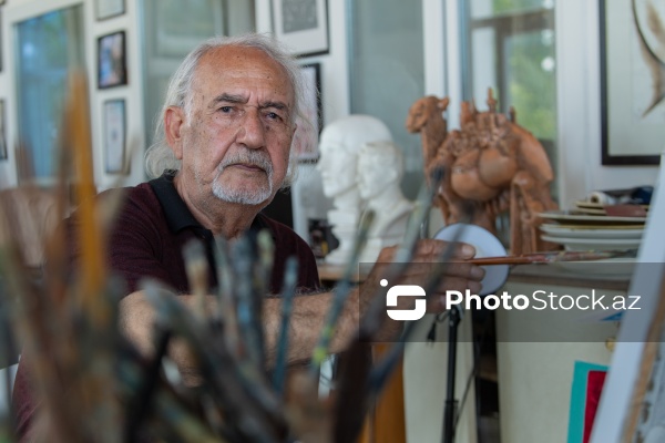 Dünya Rəssamlıq Akademiyasının üzvü Səmədağa Cəfərov