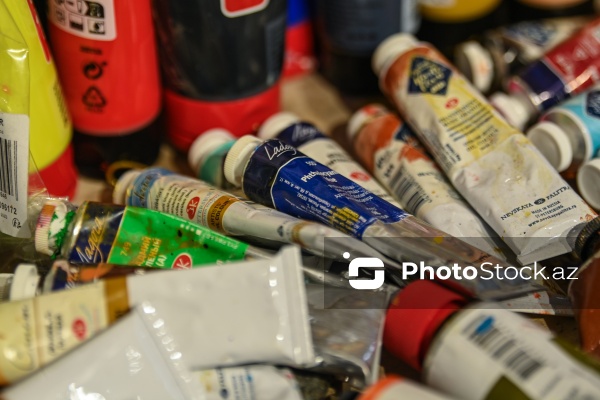 Rənglərin dili ilə danışan rəssam Mir Azər Abdullayev