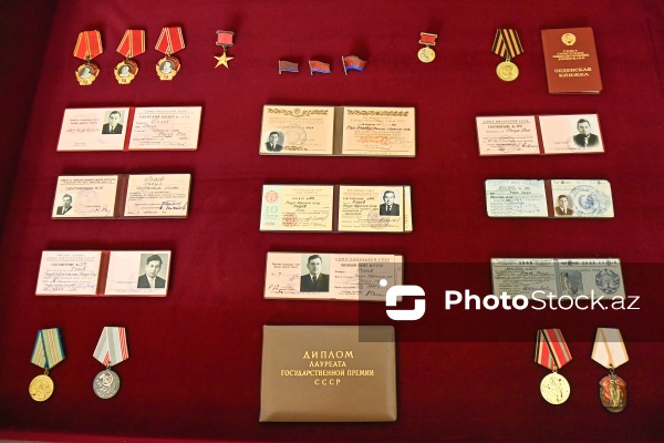 Xalq şairi Rəsul Rzanın Bakıda yerləşən ev-muzeyi