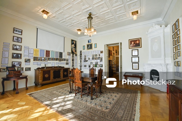 Xalq şairi Rəsul Rzanın Bakıda yerləşən ev-muzeyi