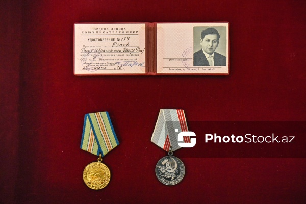 Xalq şairi Rəsul Rzanın Bakıda yerləşən ev-muzeyi