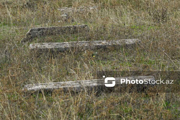 Şabranın Dağbilici kəndində yerləşən qədim qəbiristanlıq