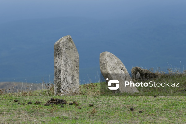 Şabranın Dağbilici kəndində yerləşən qədim qəbiristanlıq