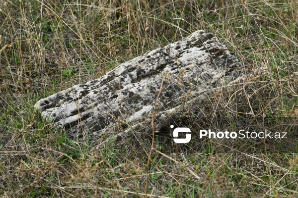 Şabranın Dağbilici kəndində yerləşən qədim qəbiristanlıq