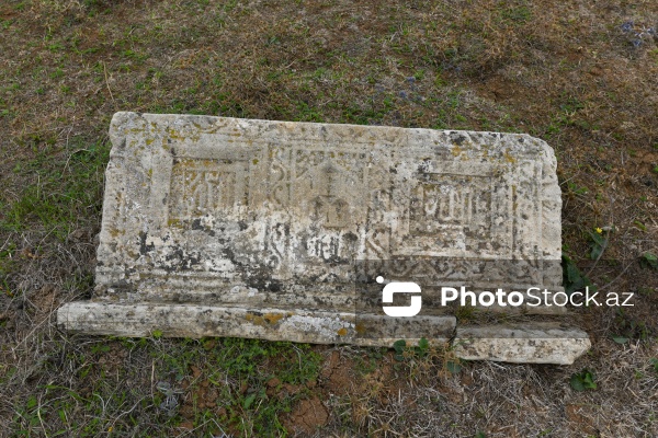 Şabranın Dağbilici kəndində yerləşən qədim qəbiristanlıq