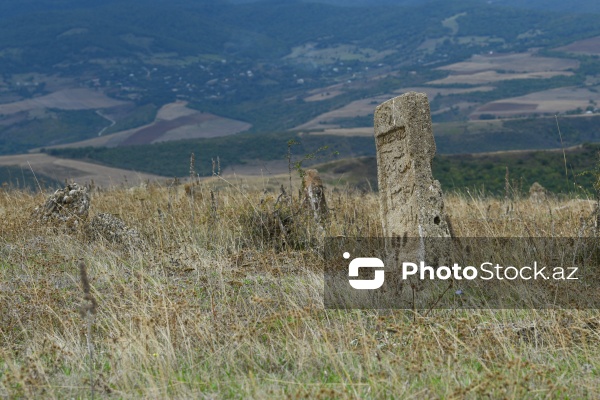 Şabranın Dağbilici kəndində yerləşən qədim qəbiristanlıq