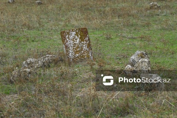 Şabranın Dağbilici kəndində yerləşən qədim qəbiristanlıq