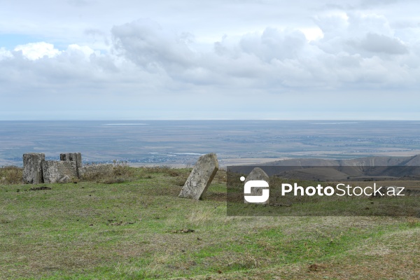 Şabranın Dağbilici kəndində yerləşən qədim qəbiristanlıq