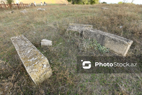 Şabranın Dağbilici kəndində yerləşən qədim qəbiristanlıq