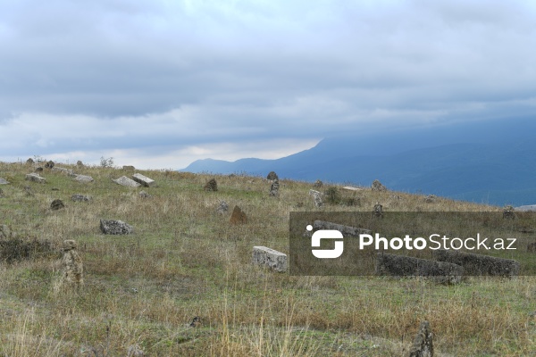 Şabranın Dağbilici kəndində yerləşən qədim qəbiristanlıq
