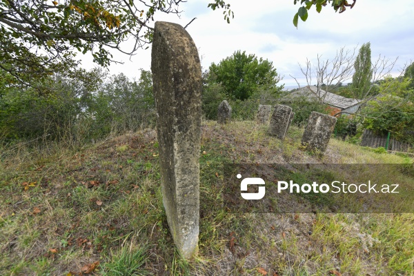 Şabranın Dağbilici kəndində yerləşən qədim qəbiristanlıq